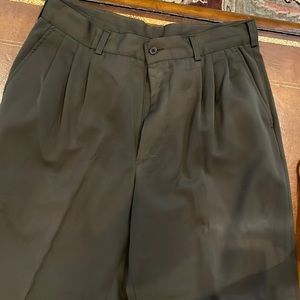 Adolfo 34 x 29 Olive dress pants